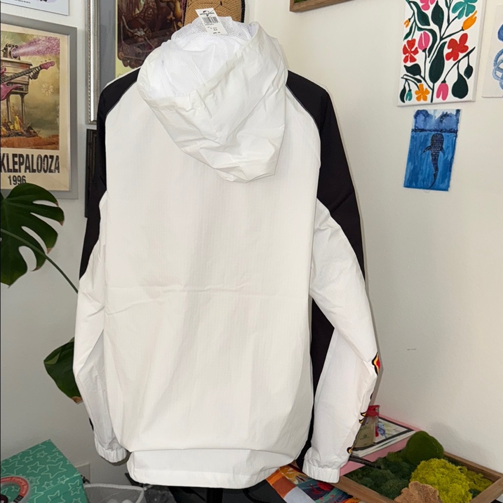 Woody Woodpecker White Jacket - Picture 4 of 8